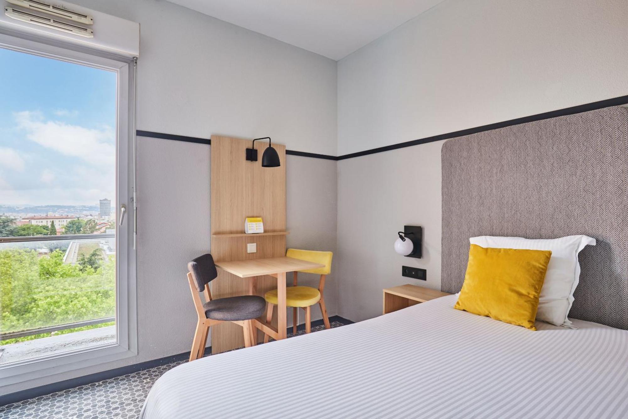 Appart'Hotel Odalys City - Bioparc Lyon Est Exterior photo